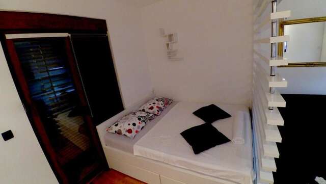 Апартаменты Apartman A Подгорица-11